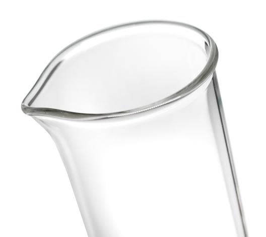 Graduated Cylinder, 100mL - Class A - Squat Form - Hexagonal Base - Blue Graduations - Borosilicate Glass